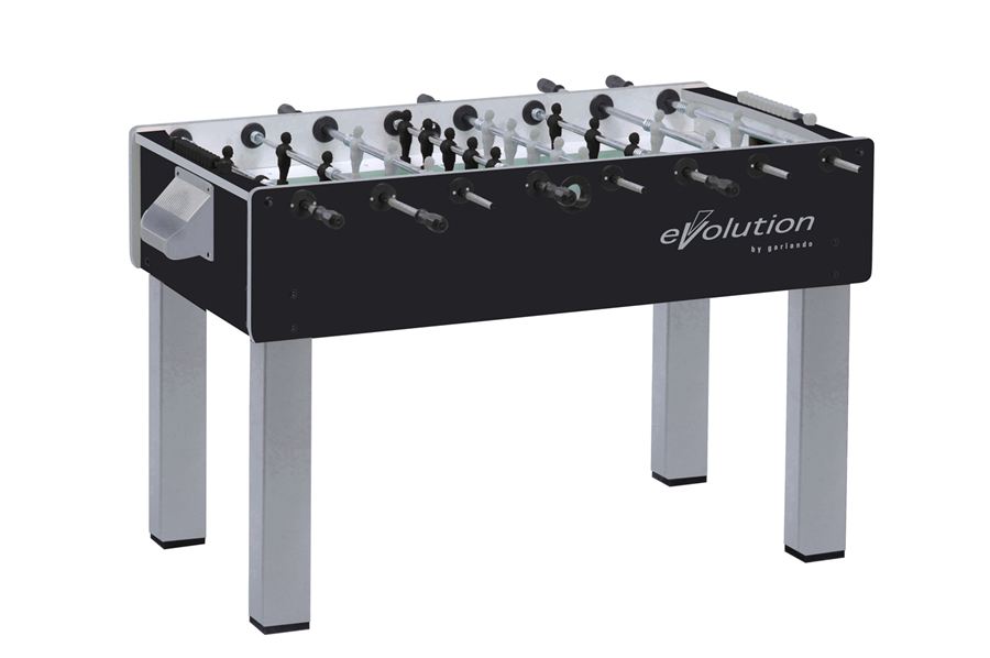 Moderner Tischkicker mit schwarzem Gehäuse und silbernen Beinen, markiert mit "evolution by garlando".